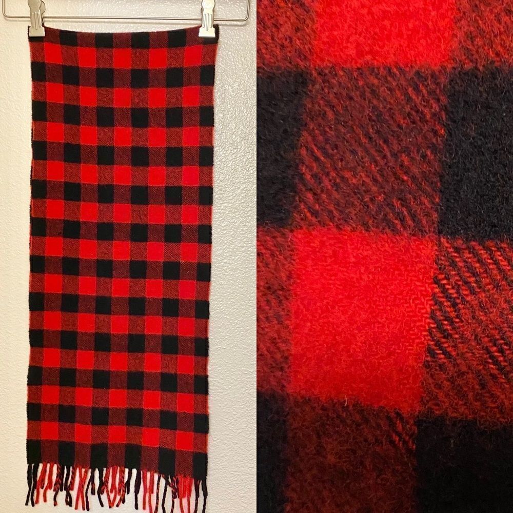 Fredrick and Nelson red buffalo plaid 100% wool made in Italy unisex scarf 11x54
